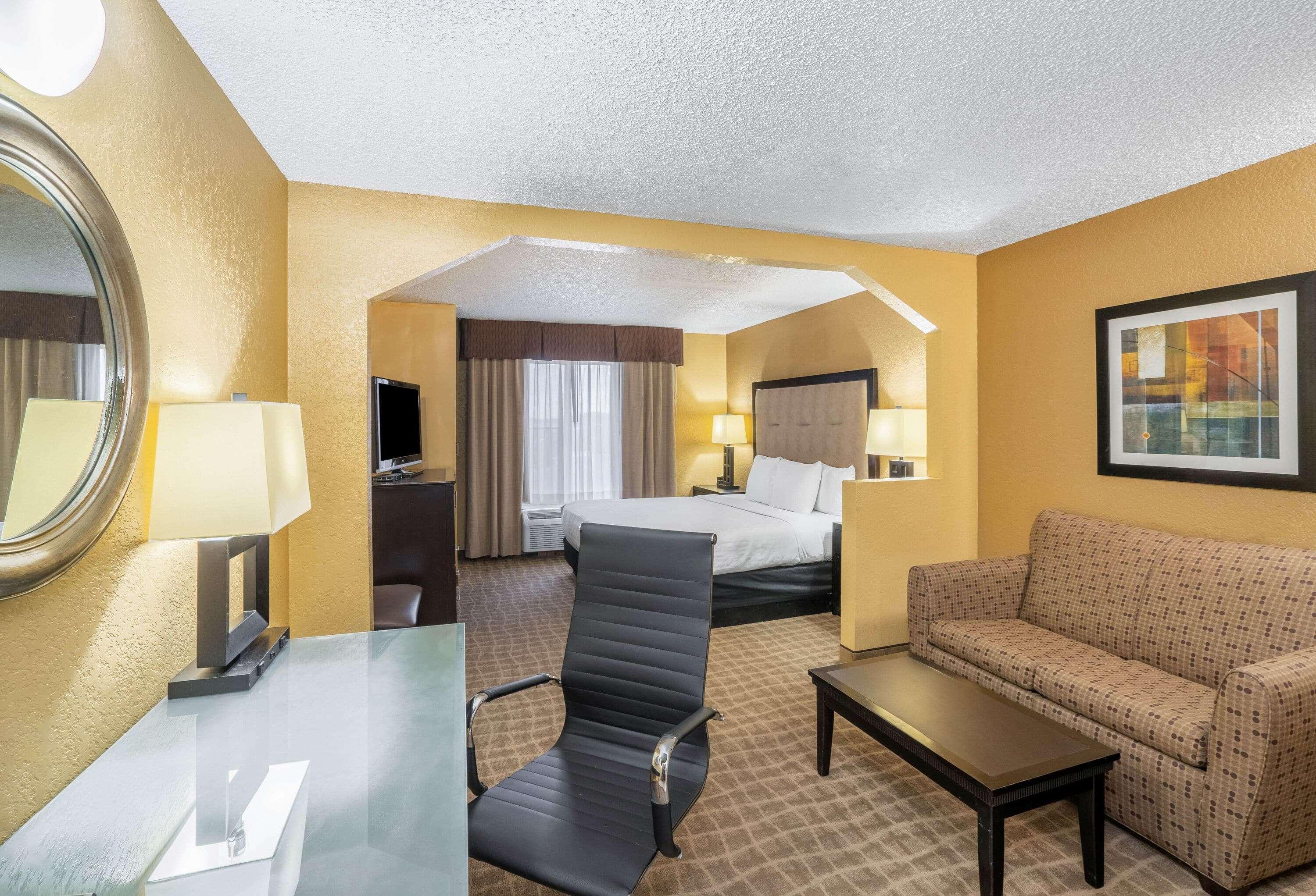 La Quinta By Wyndham Hot Springs Hotel Kültér fotó