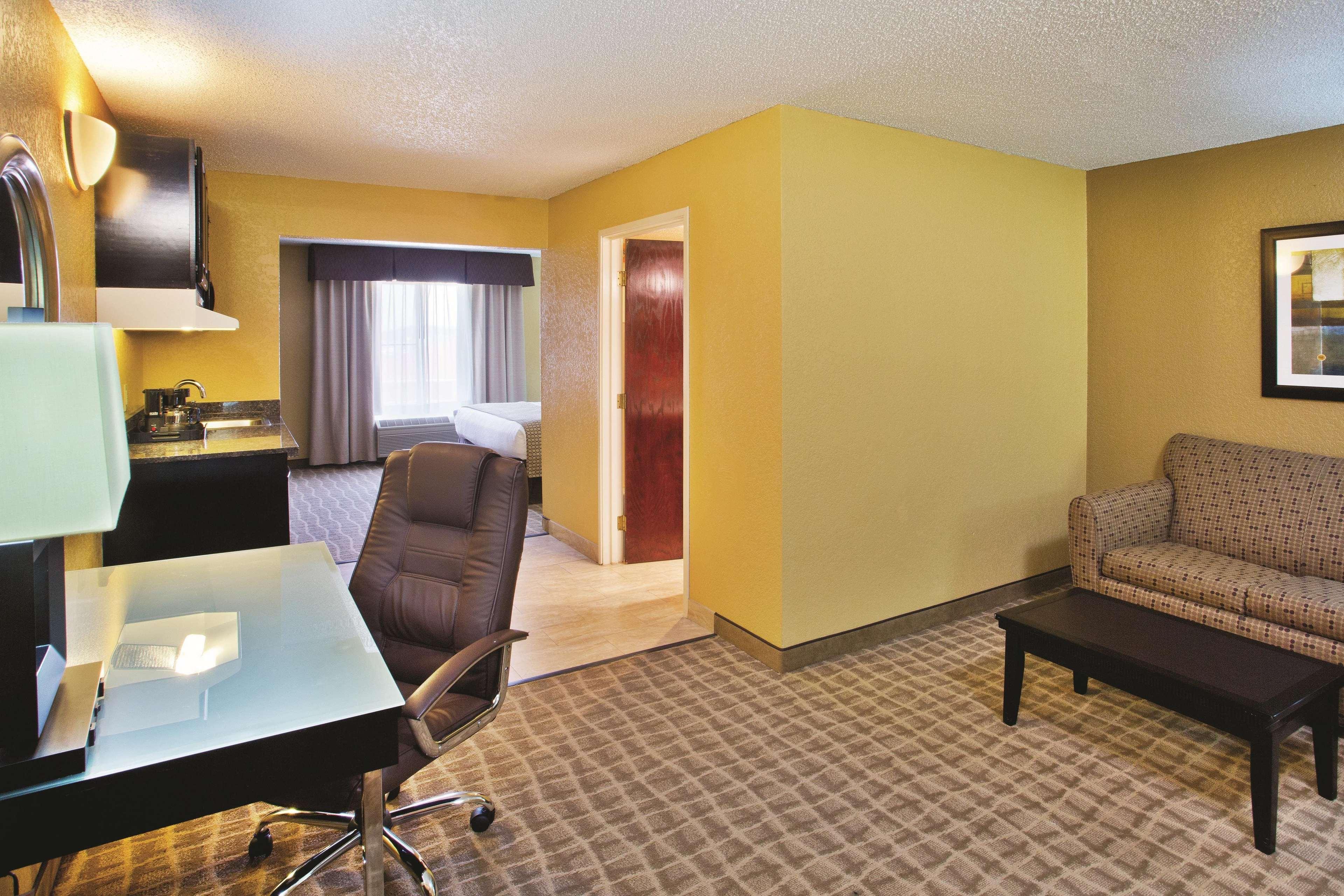 La Quinta By Wyndham Hot Springs Hotel Kültér fotó